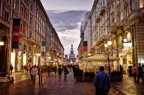 due giorni cosa vedere a milano prada|milano cosa fare.